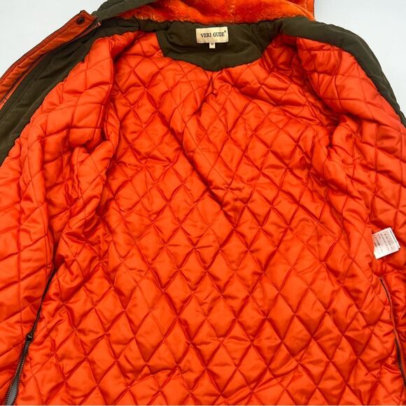 VERI GUDE Green Coat With Hood - Picture 8 of 11